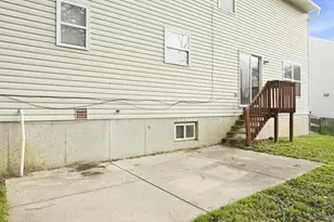 2073 Miles Woods Dr, Springfield Township, OH 45231 - Photo 53