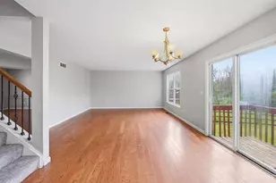 2073 Miles Woods Dr, Springfield Township, OH 45231 - Photo 13