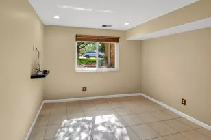 5265 Eaglesnest Dr, Cincinnati, OH 45248 - Photo 13