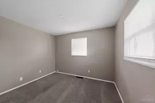 1990 Bluehill Dr, Springfield Township, OH 45240 - Photo 13