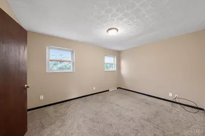 6223 Branch Hill Guinea Road, Miami Township, OH 45140 - Photo 7