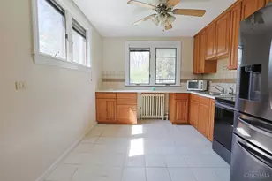 22 Avenell Ln, Green Hills, OH 45218 - Photo 9