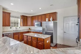 8060 Vegas Cir, West Chester, OH 45069 - Photo 3