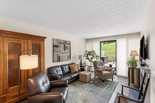 8318 Whisper Way, West Chester, OH 45069 - Photo 21