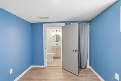 3352 Bevis Avenue, Cincinnati, OH 45207 - Photo 37