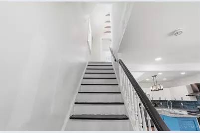 3352 Bevis Avenue, Cincinnati, OH 45207 - Photo 23