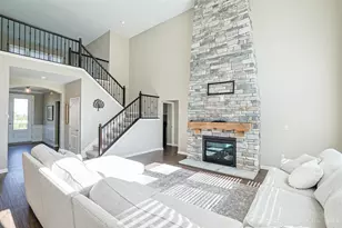 5007 Bogey Ct, Turtle Creek Township, OH 45036 - Photo 11