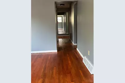 1045 Pelican Drive, Springfield Township, OH 45231 - Photo 5