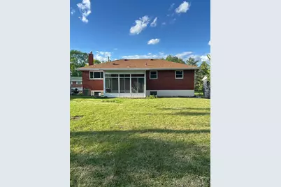 1045 Pelican Drive, Springfield Township, OH 45231 - Photo 23