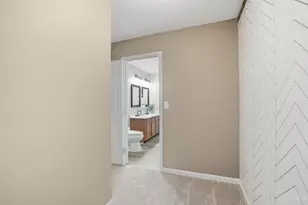 413 Hennepin Dr, Hamilton Township, OH 45039 - Photo 21
