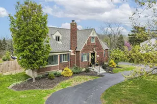 6014 Cherokee Dr, Madeira, OH 45243 - Photo 3