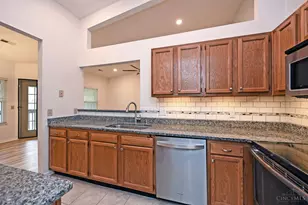 11971 Olde Dominion Dr, Symmes Township, OH 45249 - Photo 13