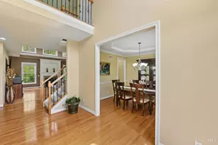 325 Eastbury Dr, Loveland, OH 45140 - Photo 3