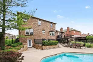 914 Cedar Park Dr, Delhi Township, OH 45233 - Photo 27
