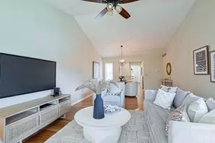 680 Stoneharbor Ln, Hamilton Township, OH 45039 - Photo 9