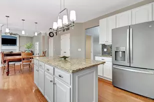 6215 Holly Hill Ln, West Chester, OH 45069 - Photo 5