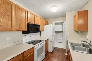 8517 Breezewood Ct, West Chester, OH 45069 - Photo 9