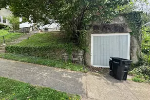 727 Riddle Rd, Cincinnati, OH 45220 - Photo 7