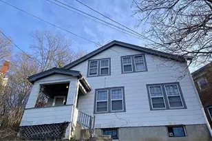 727 Riddle Rd, Cincinnati, OH 45220 - Photo 1