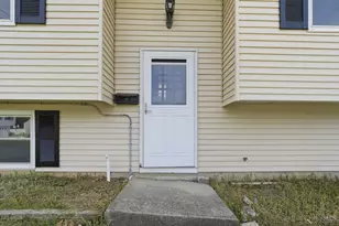 10380 Hawkhurst Dr, Colerain Township, OH 45231 - Photo 5