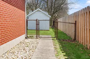 686 Kathryn Dr, Wilmington, OH 45177 - Photo 3