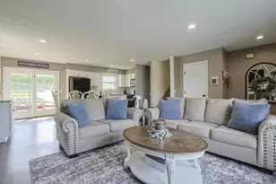 6238 Chablis Dr, Liberty Township, OH 45011 - Photo 7