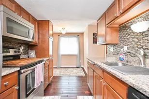 465 Vancover Ct, Union Township, OH 45244 - Photo 3