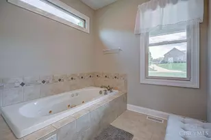 3310 Fox Run Dr, Ross Township, OH 45013 - Photo 23