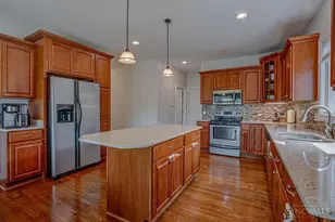 3310 Fox Run Dr, Ross Township, OH 45013 - Photo 11