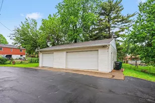 538 Roebling Rd, Cincinnati, OH 45238 - Photo 33