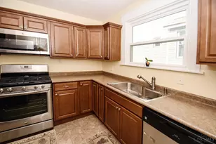 2929 Cortelyou Pl, Cincinnati, OH 45213 - Photo 3