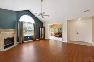 1364 Cotswold Ln, Hamilton, OH 45013 - Photo 5