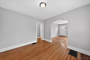 5605 Rhode Island Ave, Cincinnati, OH 45212 - Photo 9