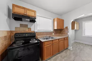 5605 Rhode Island Ave, Cincinnati, OH 45212 - Photo 13