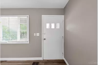 8779 Daly Road, Springfield Township, OH 45231 - Photo 9