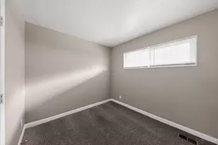 8779 Daly Rd, Springfield Township, OH 45231 - Photo 9