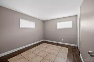 8819 Grenada Dr, Springfield Township, OH 45231 - Photo 11