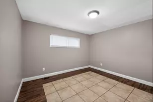 8819 Grenada Dr, Springfield Township, OH 45231 - Photo 17