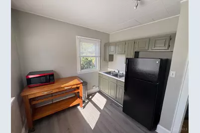 4237 Vine Street #2, Cincinnati, OH 45217 - Photo 5