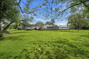 1382 W Galbraith Rd, Cincinnati, OH 45231 - Photo 31