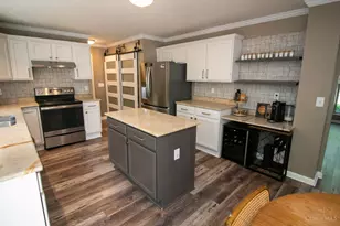 1208 E Glen Echo Ln, Miami Township, OH 45140 - Photo 15