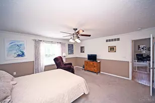 6085 Chamblee Dr, Miami Township, OH 45140 - Photo 9