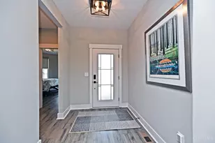 5235 Greenview Ln, Turtle Creek Township, OH 45036 - Photo 5