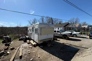 526 E 7th St, Manchester, OH 45144 - Photo 11