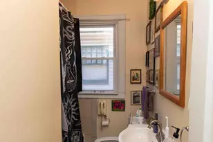 741 E Mitchell Ave, Cincinnati, OH 45229 - Photo 13