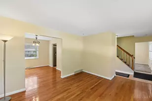 10660 Bridlepath Ln, Sharonville, OH 45241 - Photo 9
