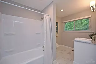 411 Beechtree Dr, Springfield Township, OH 45224 - Photo 29