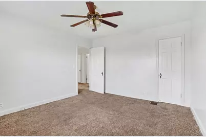 5595 Colerain, Cincinnati, OH 45239 - Photo 9