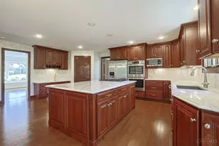 5285 Laurelridge Ln, Green Township, OH 45247 - Photo 17