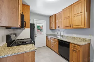 939 Winsray Ct, Springfield Township, OH 45224 - Photo 11